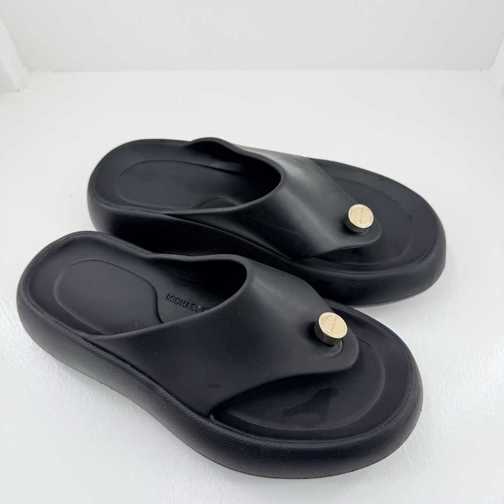 Michael Kors MK Splash Women 9 Black Platform Thong Flip Flop Sandals Gold Logo